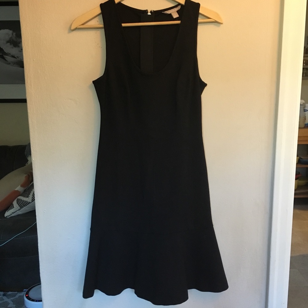 Banana Republic Vintage 2000’s Black Dress Ruffled Hem Tank Exposed Zipper 0